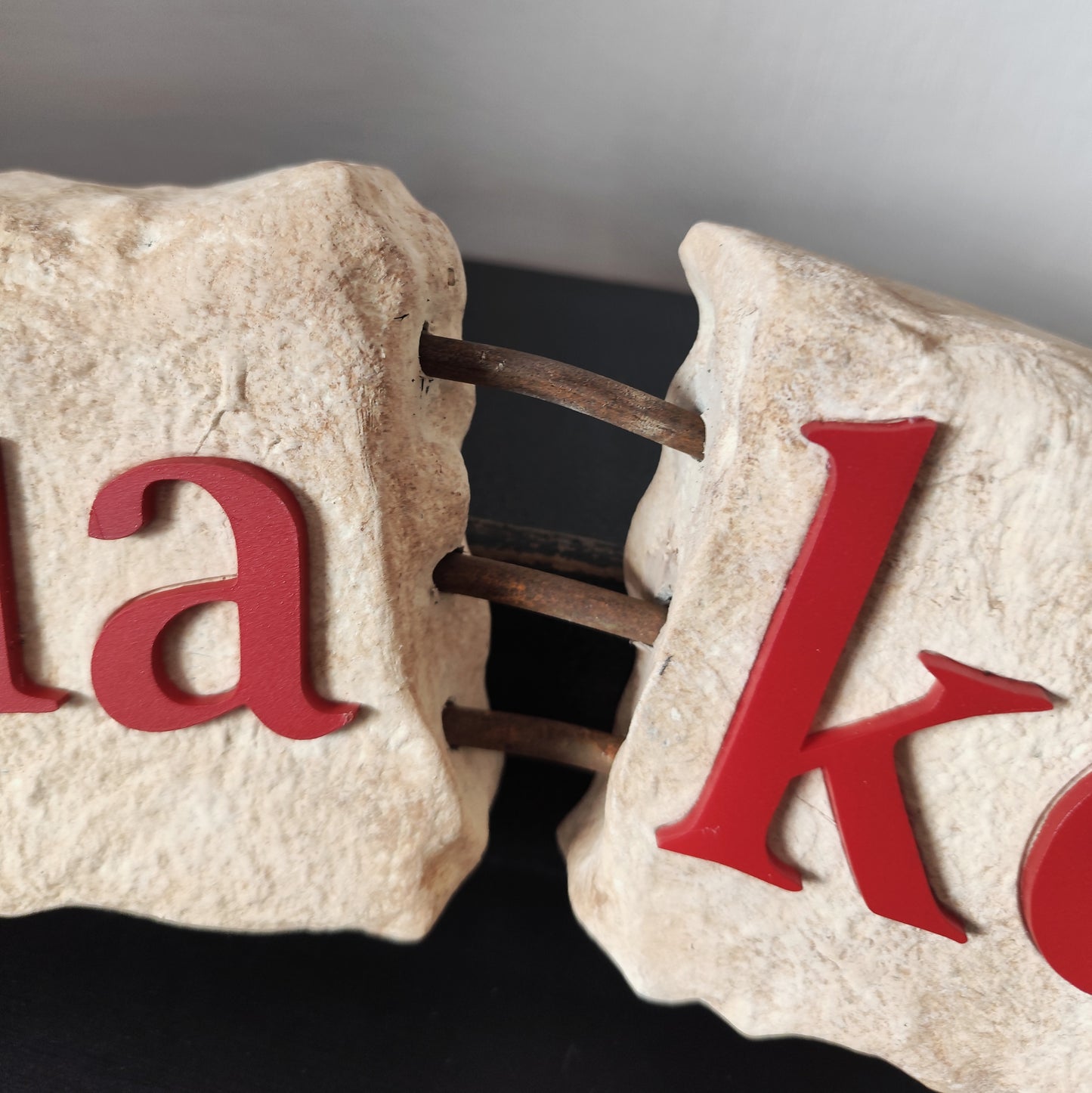 Quake Sign